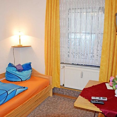 Ferienwohnung/ Ferienzimmer Asche Aschersleben Bagian luar foto