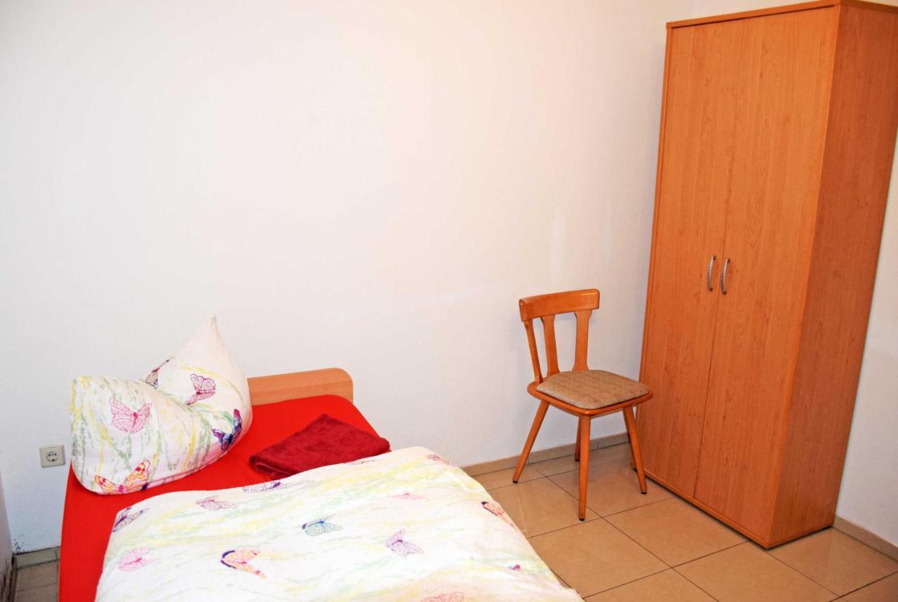Ferienwohnung/ Ferienzimmer Asche Aschersleben Bagian luar foto