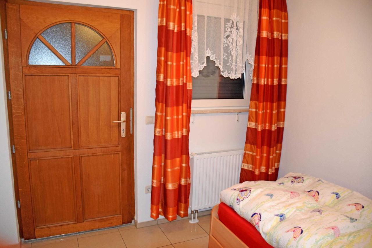 Ferienwohnung/ Ferienzimmer Asche Aschersleben Bagian luar foto
